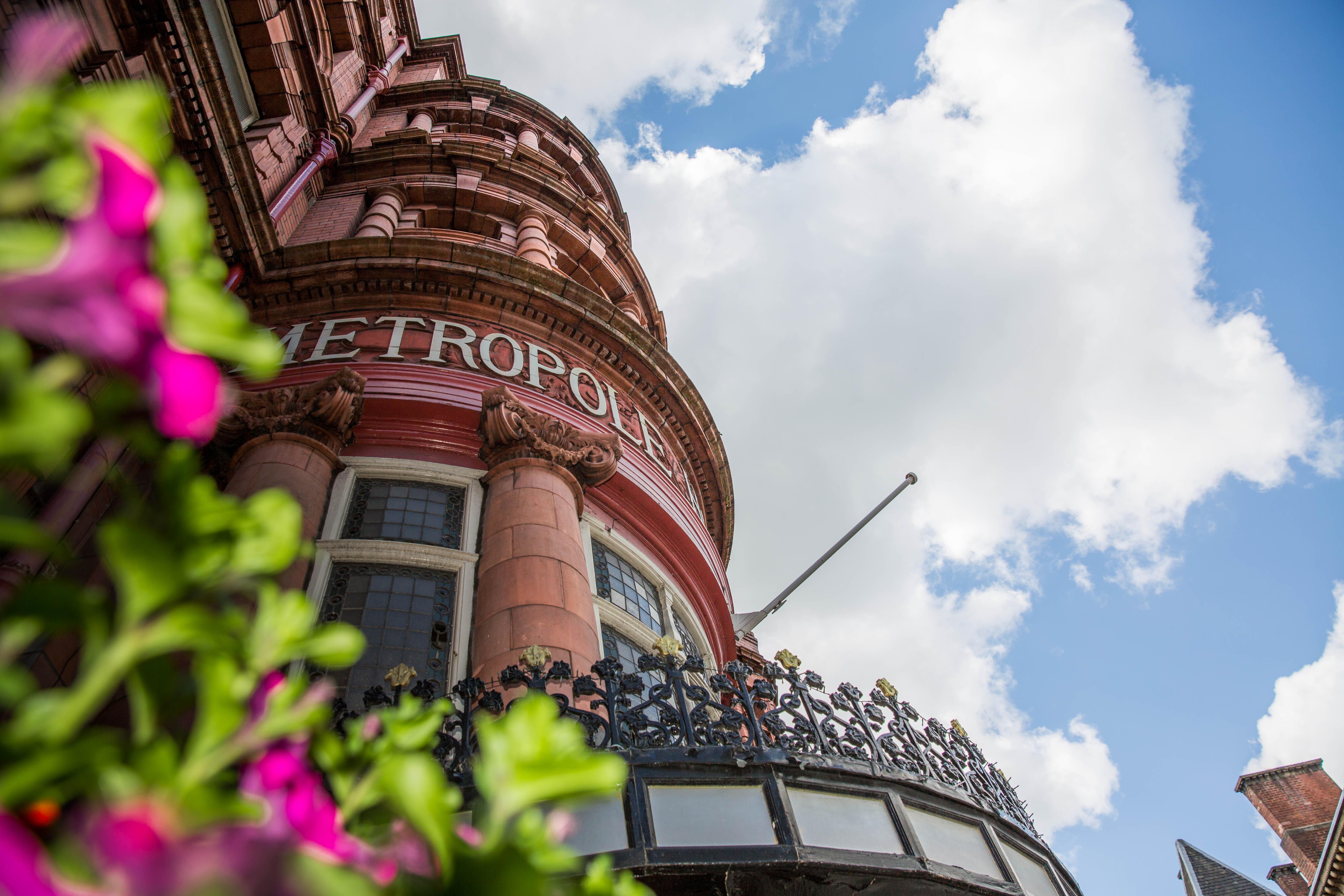 The Met 4*