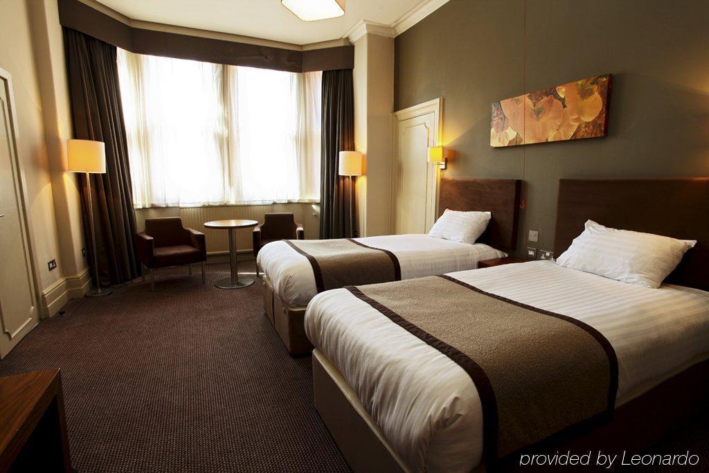 The Met 4* Leeds (West Yorkshire)